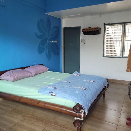 Psiloceye Weed Bar Restaurant & Guesthouse Csiangmaj Kültér fotó